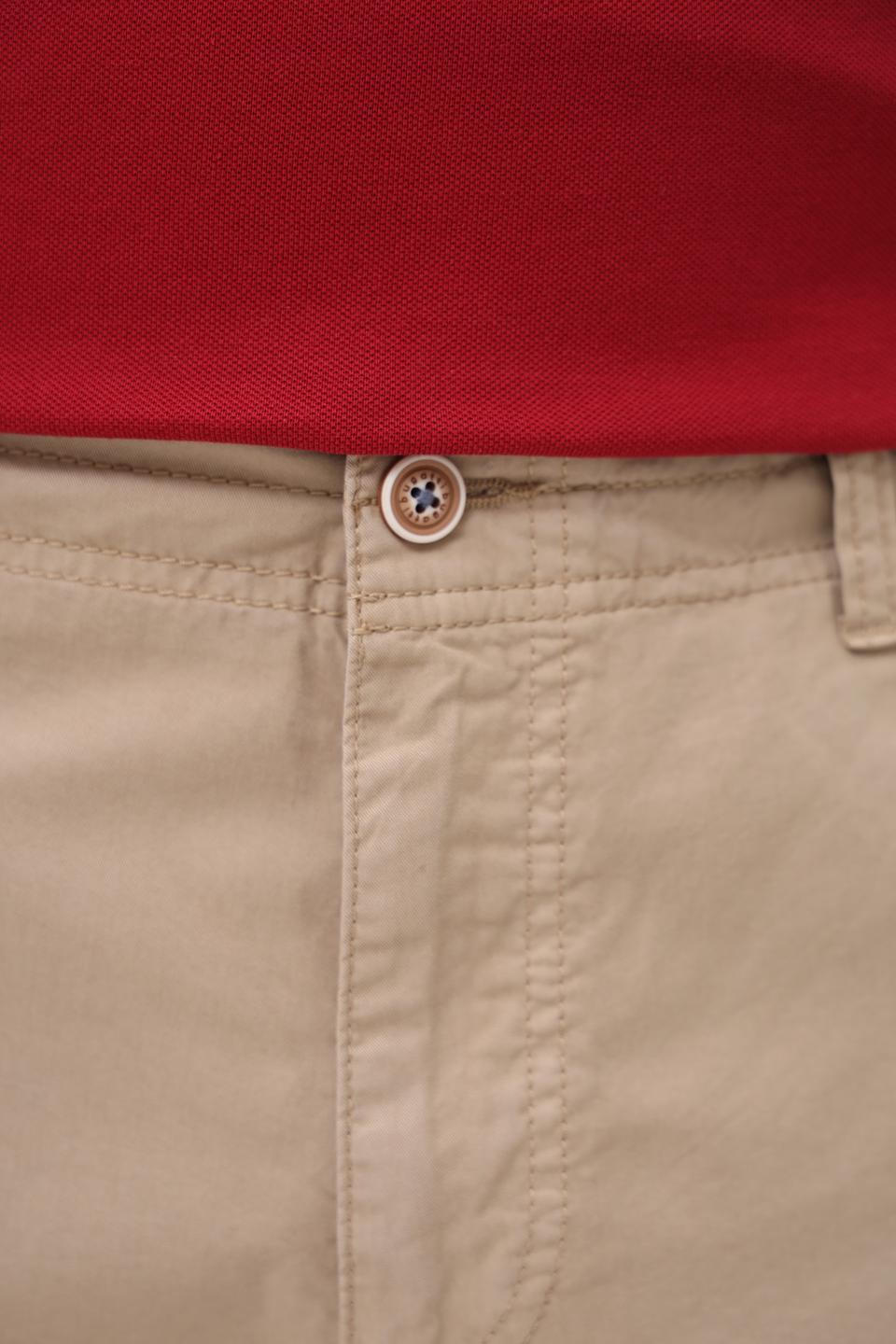 Шорты Bugatti хаки