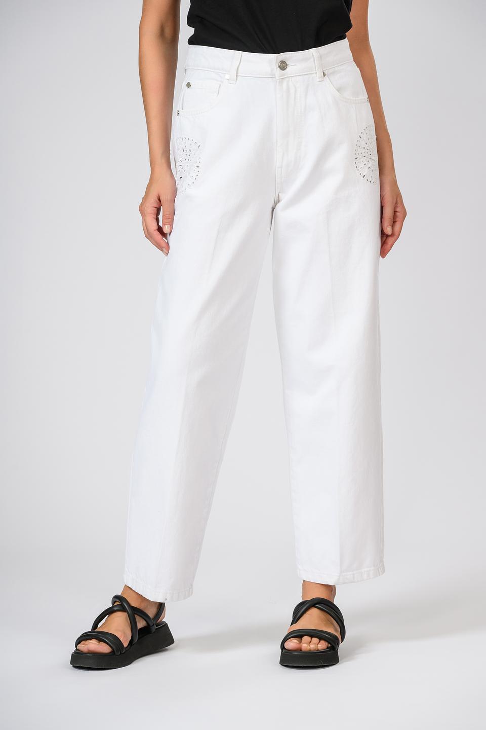 Брюки Silvian Heach белые с вышивкой