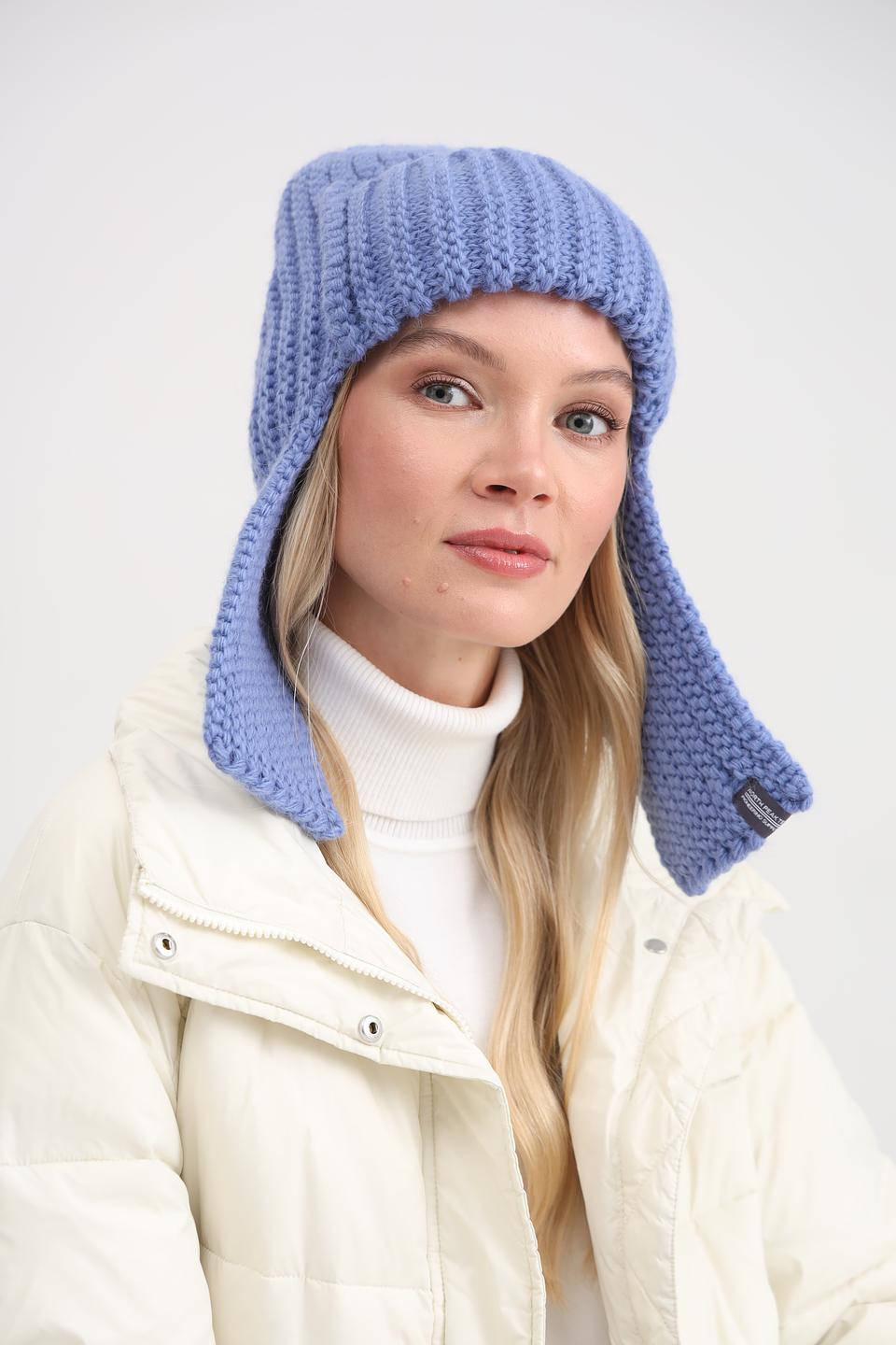 Шапка Adel вязаная голубая