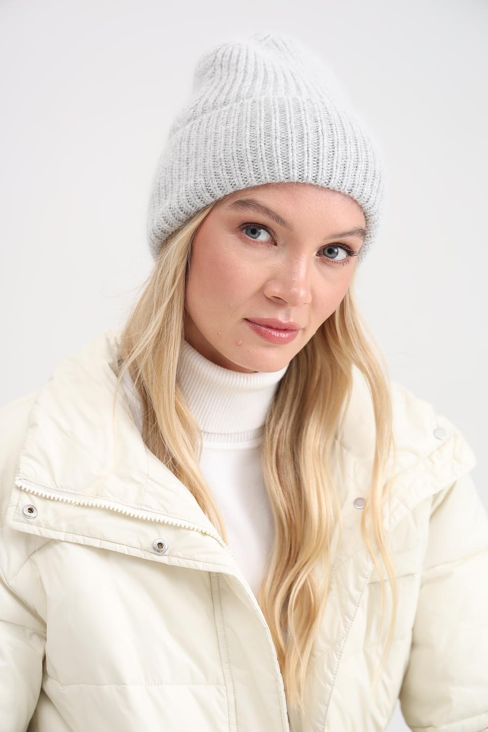 Шапка Adel вязаная серая