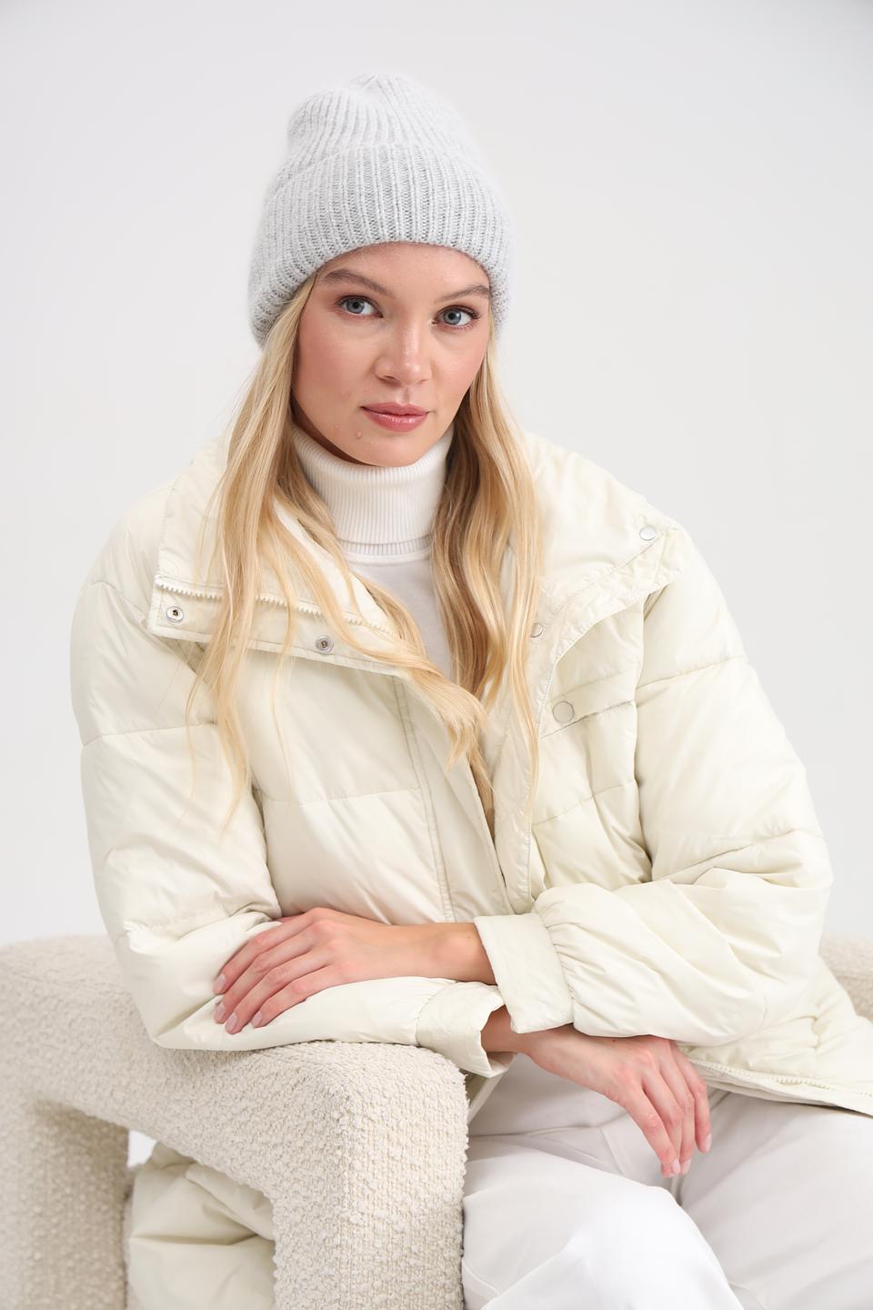 Шапка Adel вязаная серая