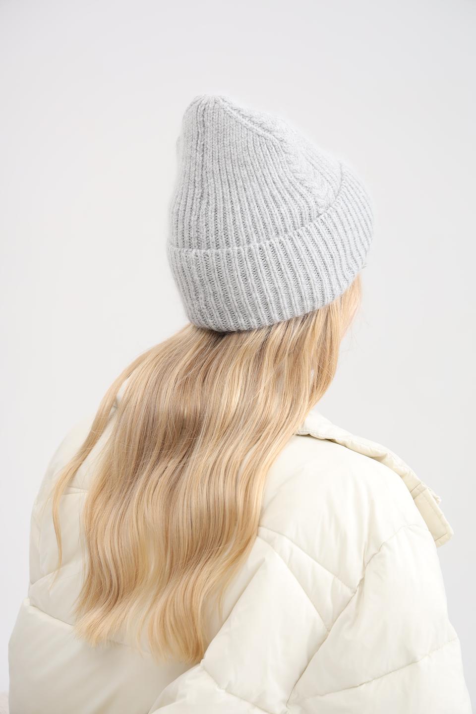 Шапка Adel вязаная серая