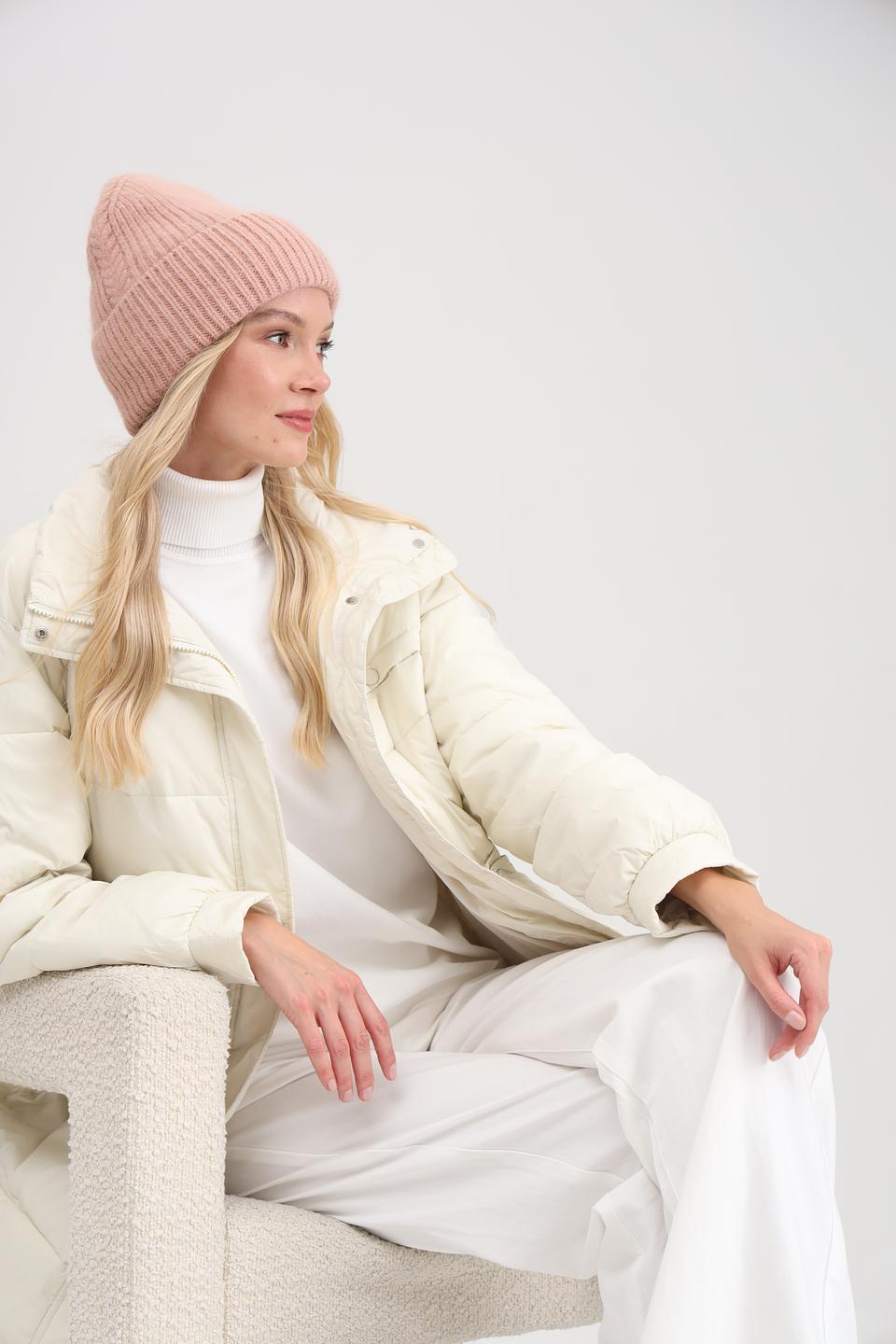 Шапка Adel вязаная пудровая