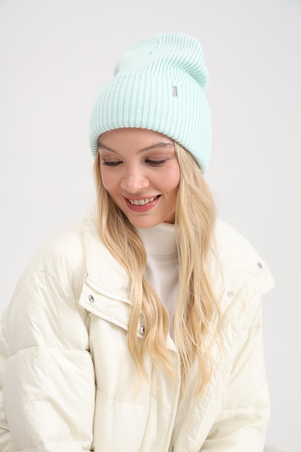 Шапка Adel вязаная мятная