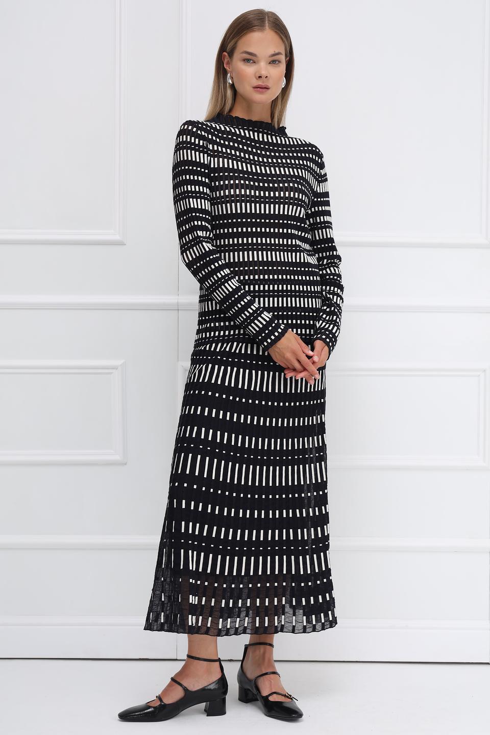 Пуловер Marc Cain в полоску