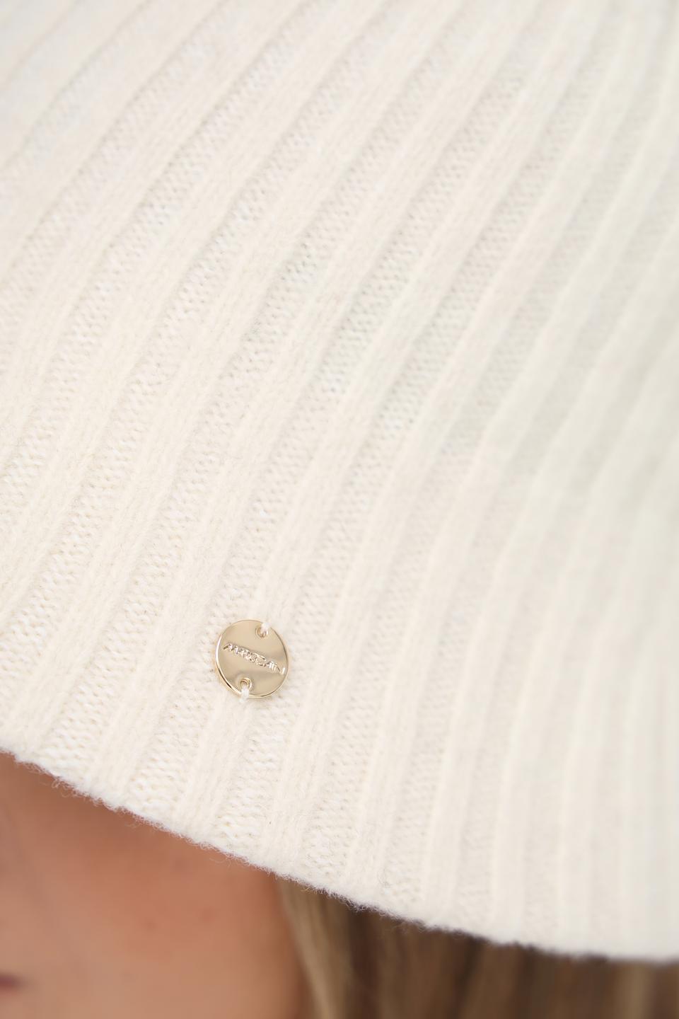 Шапка Marc Cain вязаная бежевая