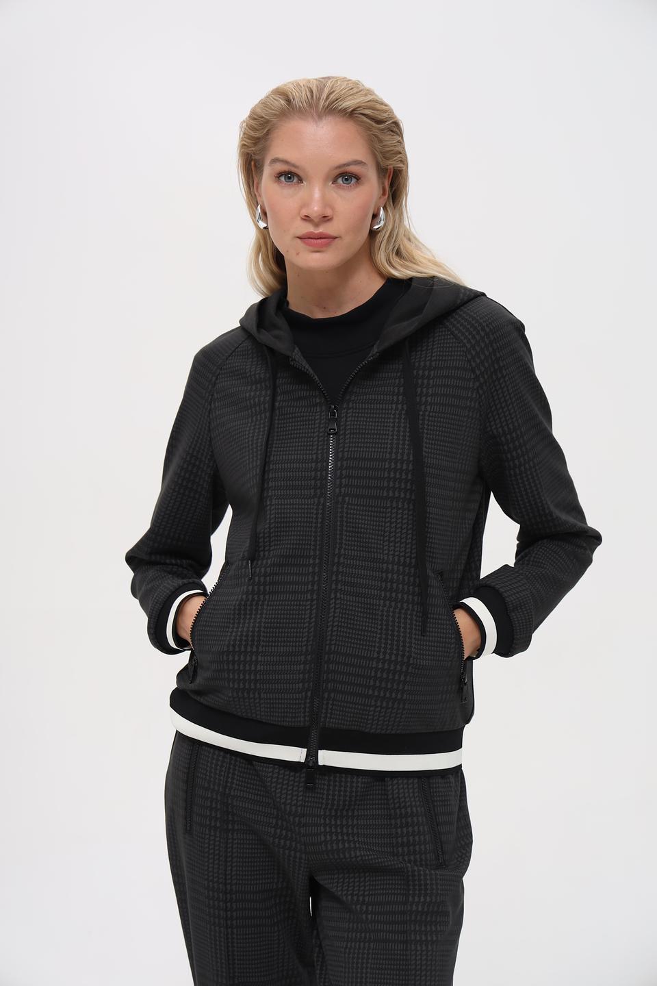 Толстовка Pezzo в клетку с белыми полосами