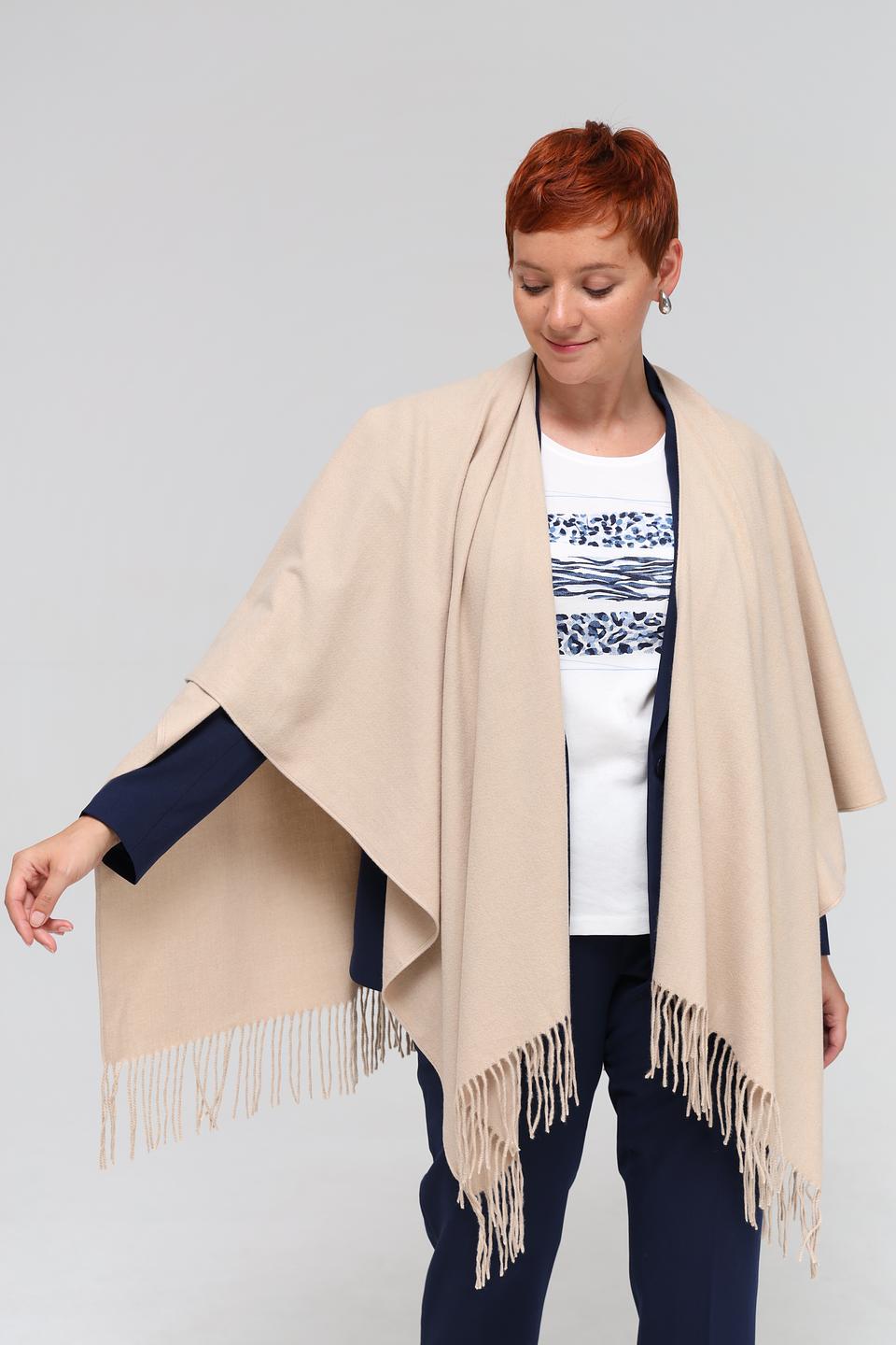 Пончо Gerry Weber бежевое с бахромой