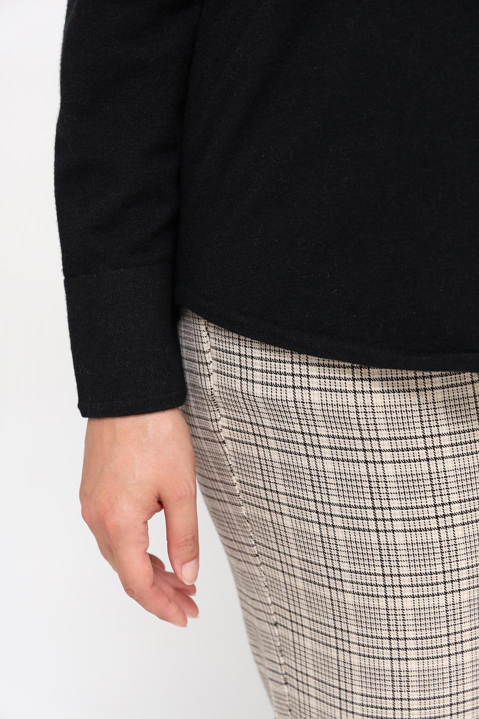 Рубашка Lebek чёрная с карманом