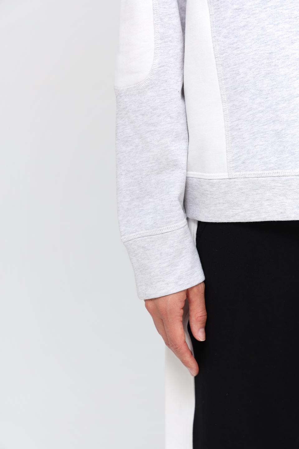 Пуловер Marc Cain с аппликацией