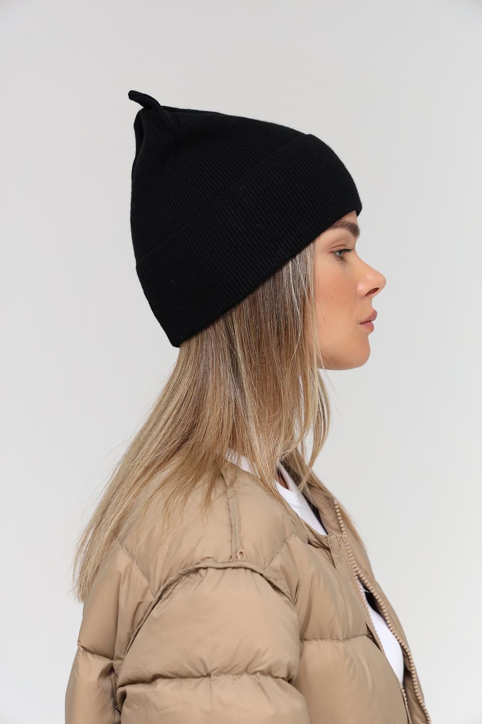 Шапка Adel чёрная с ушками