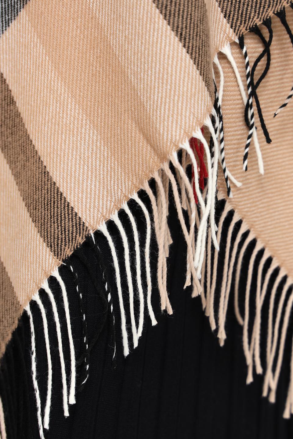 Пончо Fraas в клетку бежевое