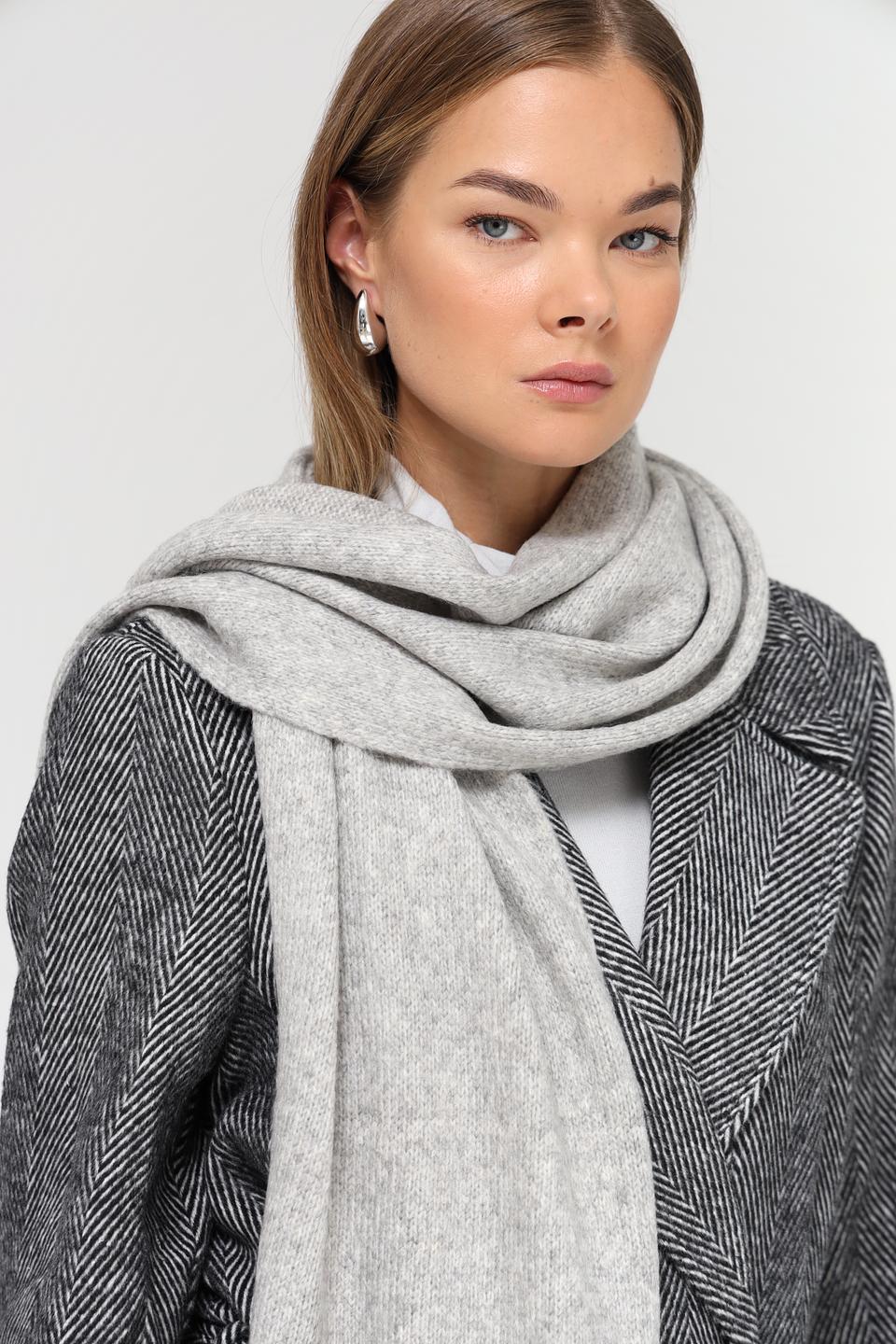 Шарф Fraas серый вязаный