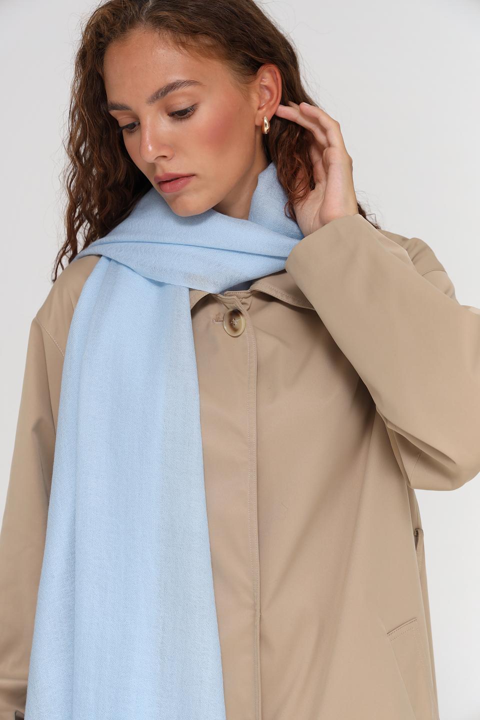 Шарф Fraas голубой с бахромой