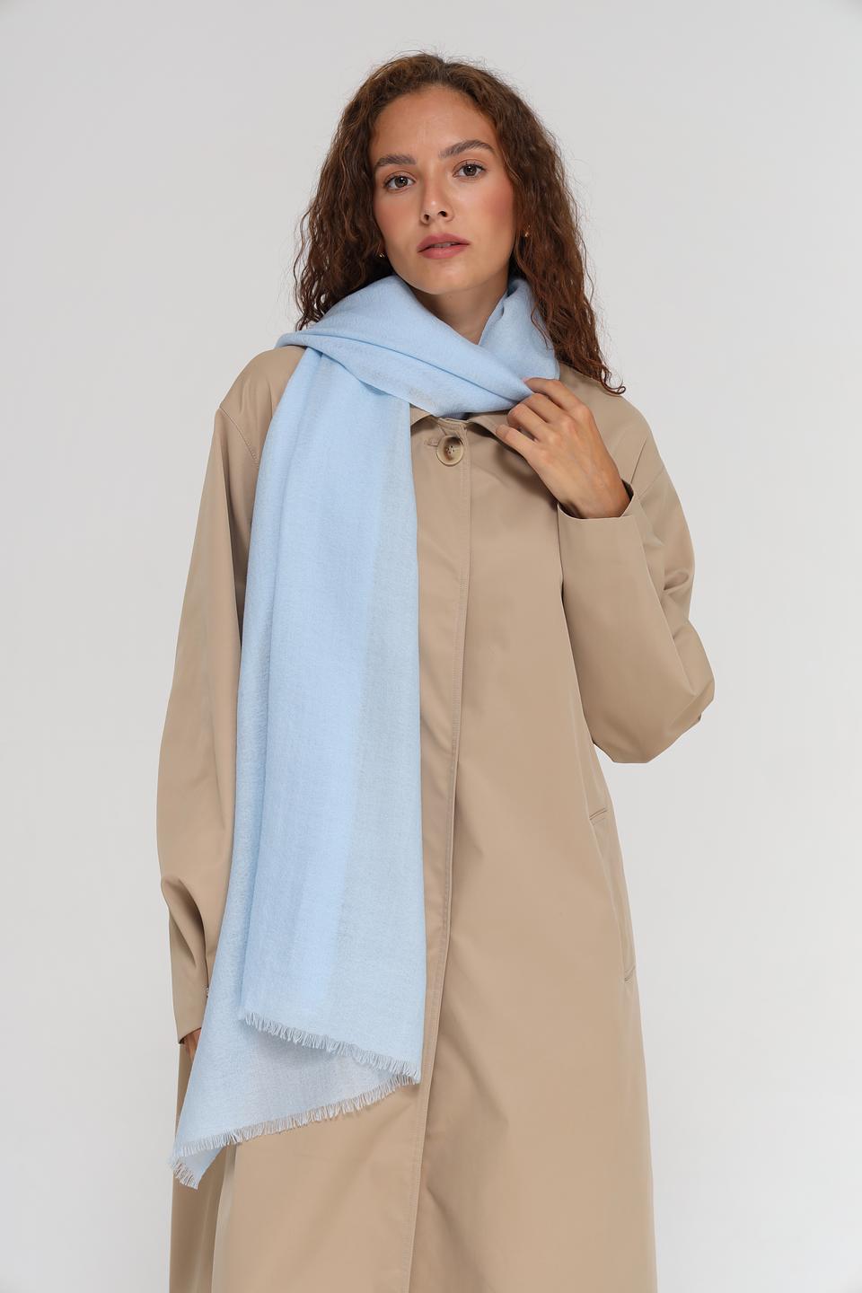 Шарф Fraas голубой с бахромой