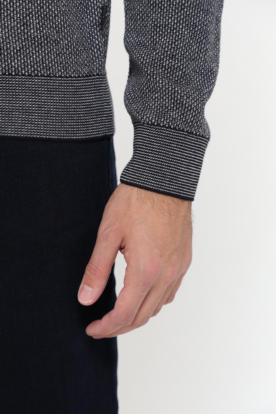 Джемпер Bugatti с меланжевым узором