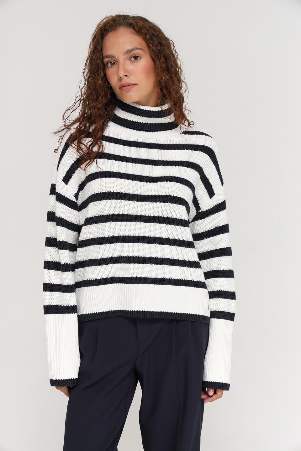 Пуловер Monari в полоску