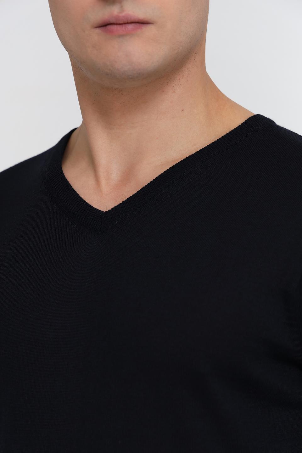 Джемпер Monte Carlo V-образный чёрный