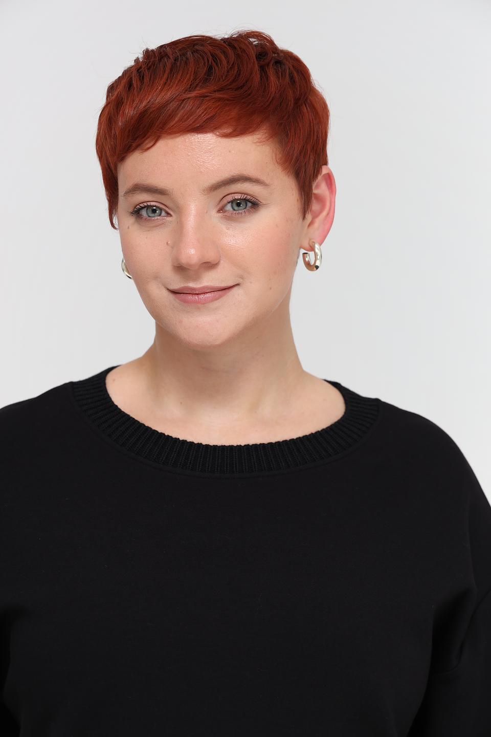 Пуловер Margittes чёрный с карманом