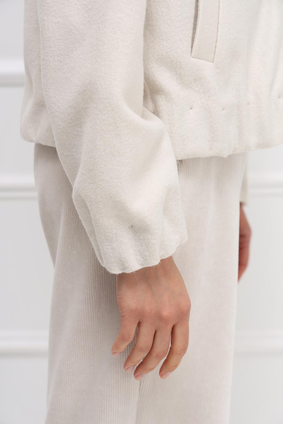 Жакет Marc Cain в стиле бомбер бежевый