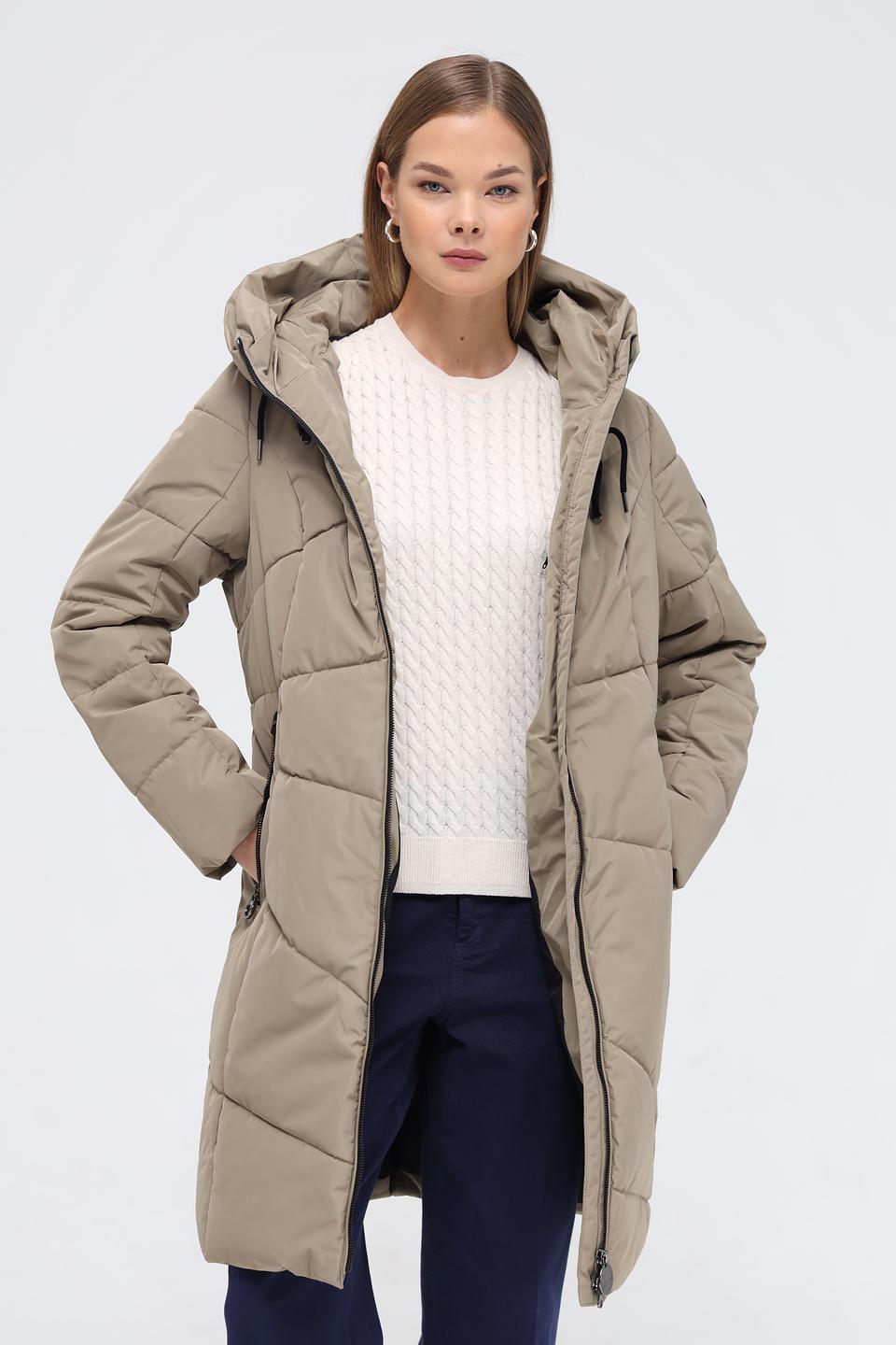 Пальто District стеганое бежевое