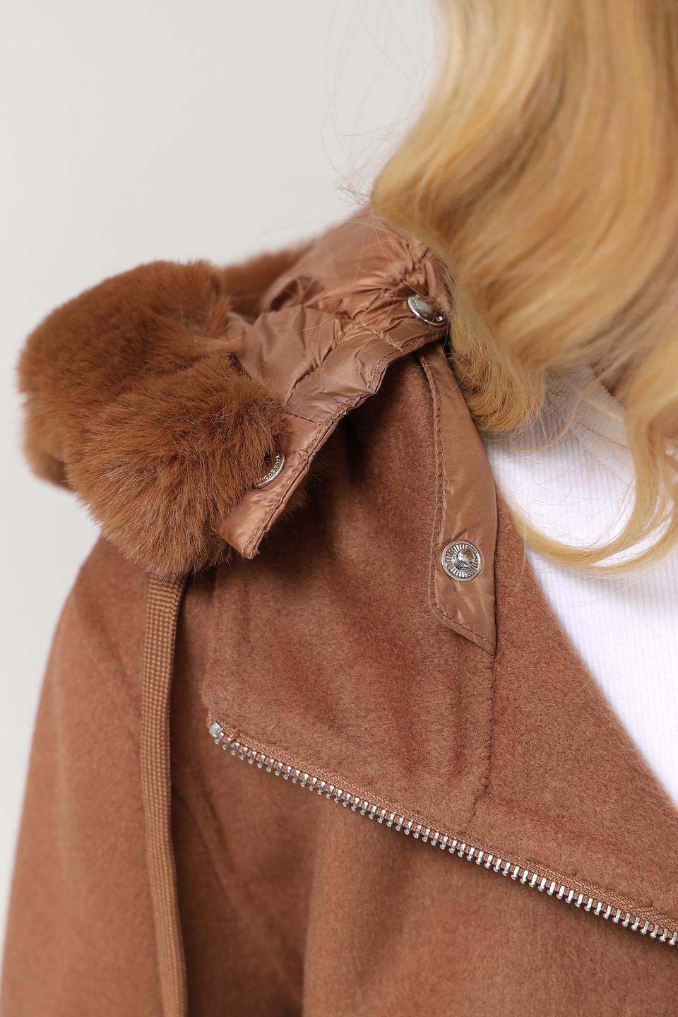 Пальто Milestone с капюшоном коричневое