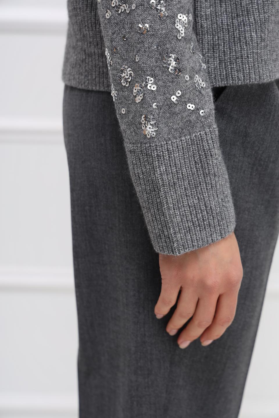 Пуловер Oui с пайетками серый