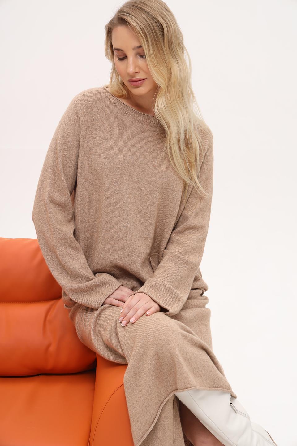 Пуловер Oui бежевый с карманом