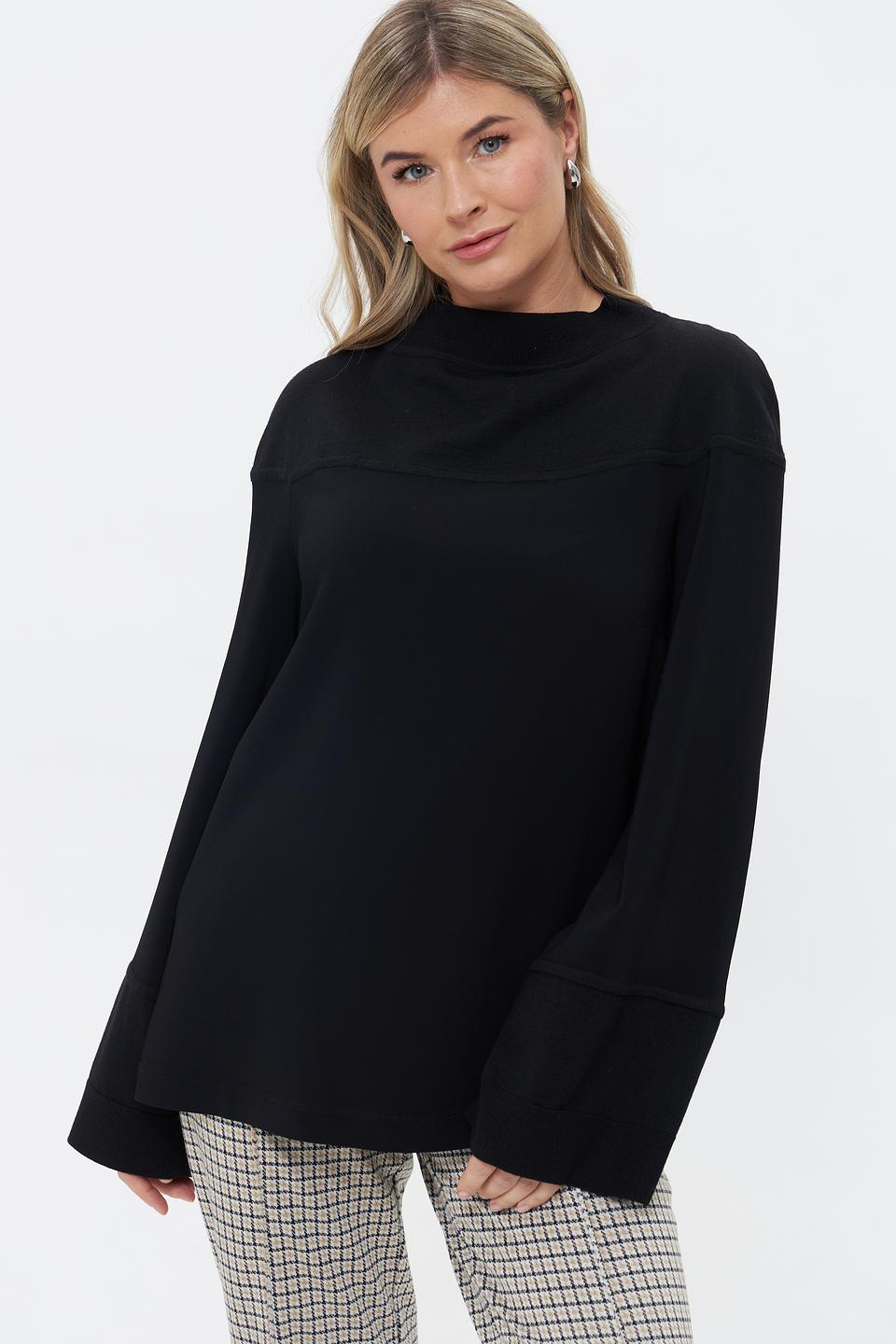 Пуловер Annette Gortz чёрный с рукавами-колокол