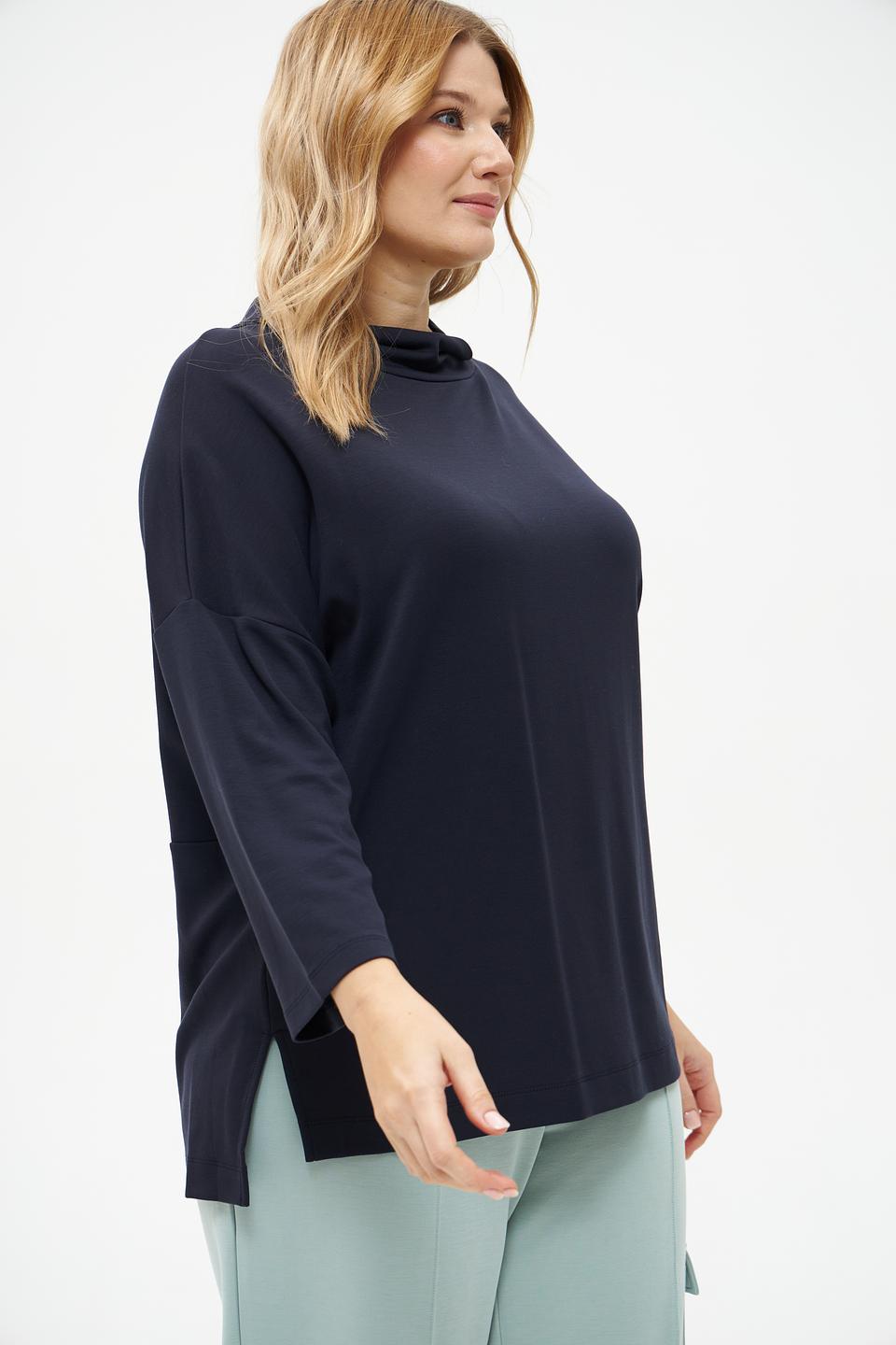 Блуза Margittes с горловиной черная