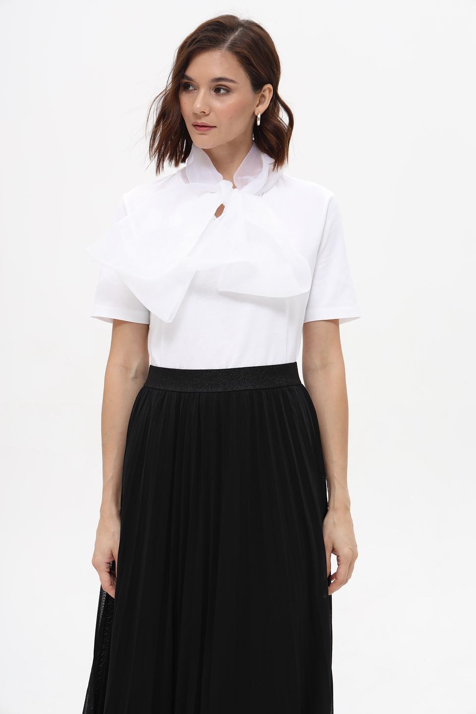 Блуза Rich and Royal с бантом