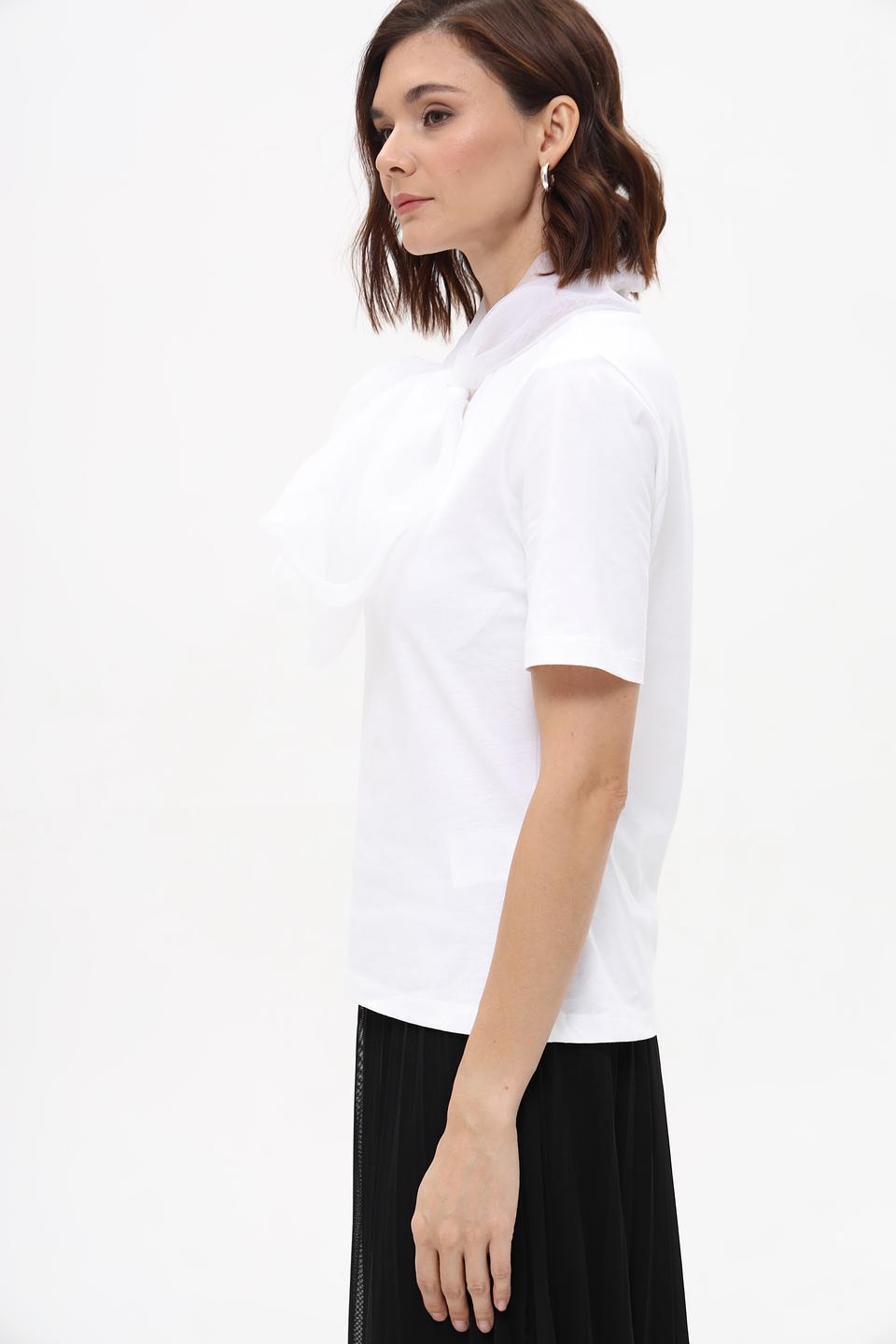 Блуза Rich and Royal с бантом