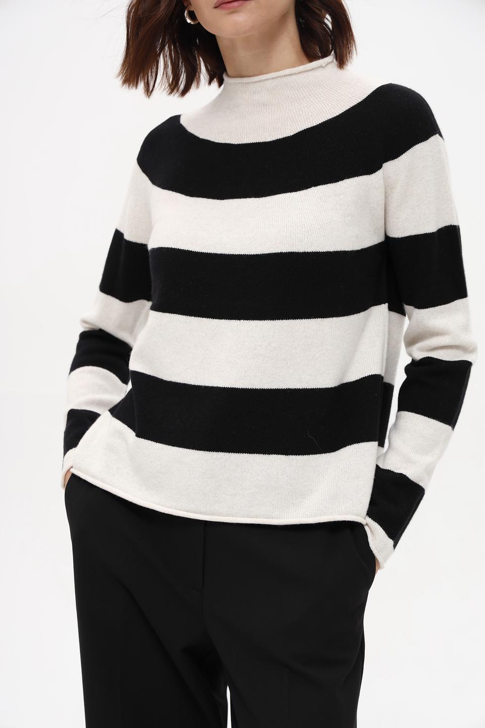 Пуловер Oui в полоску