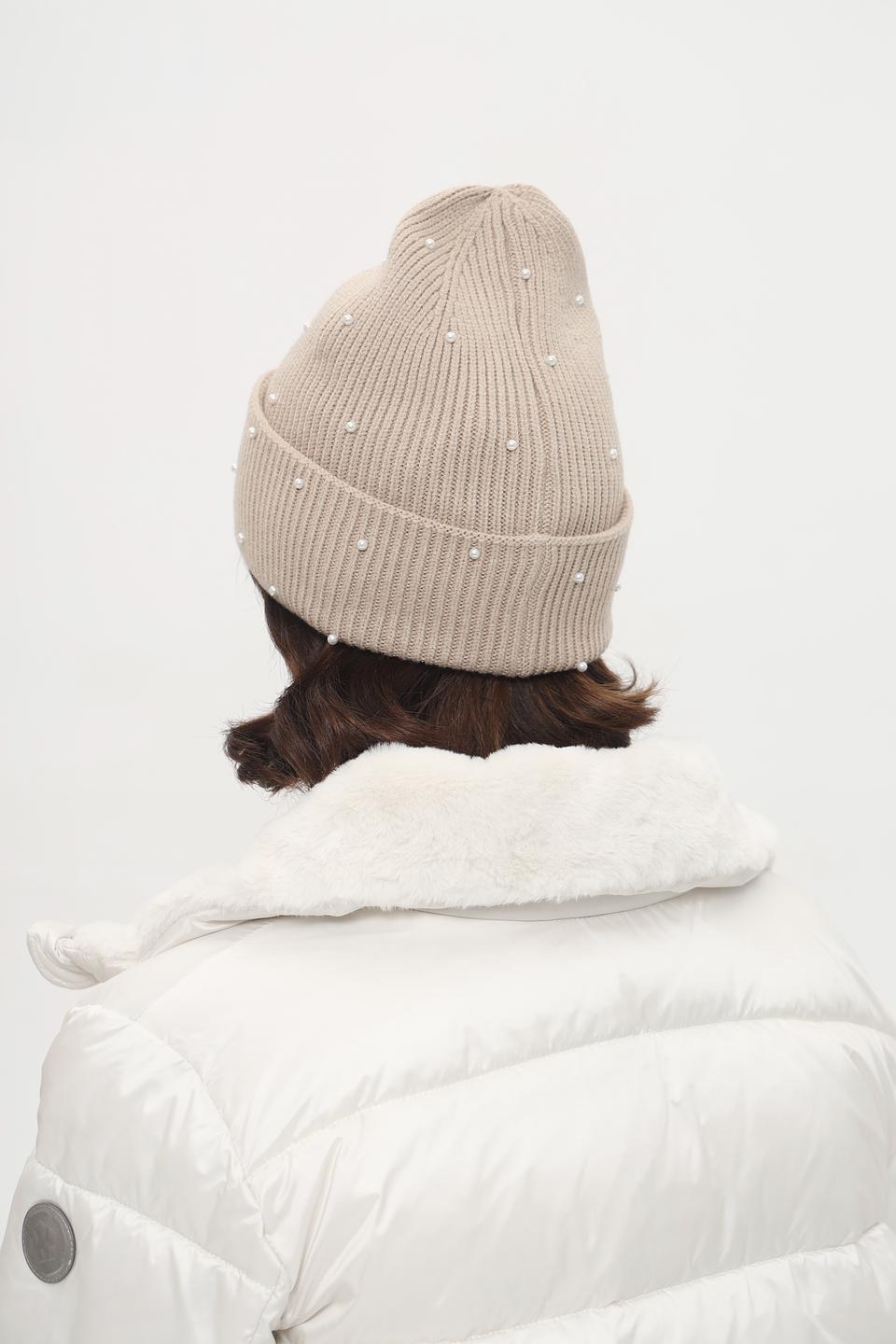 Шапка Seeberger с жемчугом бежевая