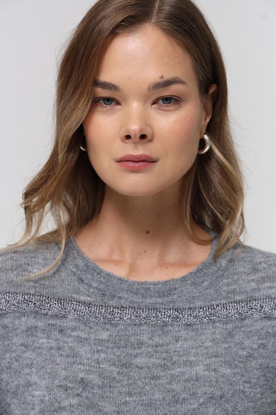 Пуловер Lecomte серый с полосками