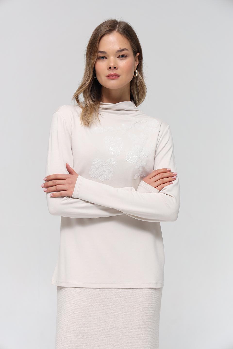 Пуловер Monari с вышивкой бежевый