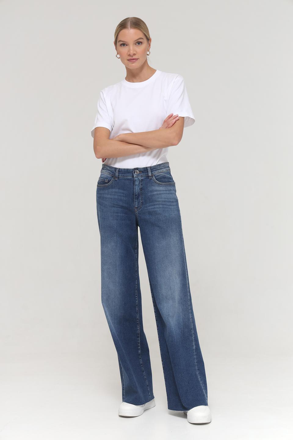 Джинсы клеш Marc Cain синие