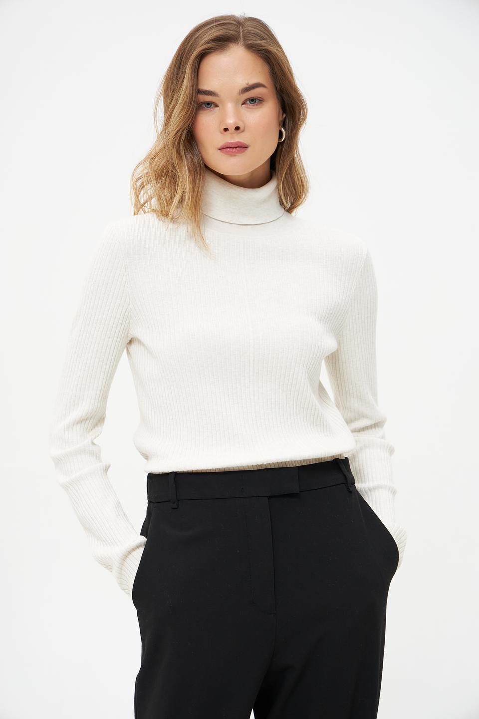 Водолазка Oui белая рифленая