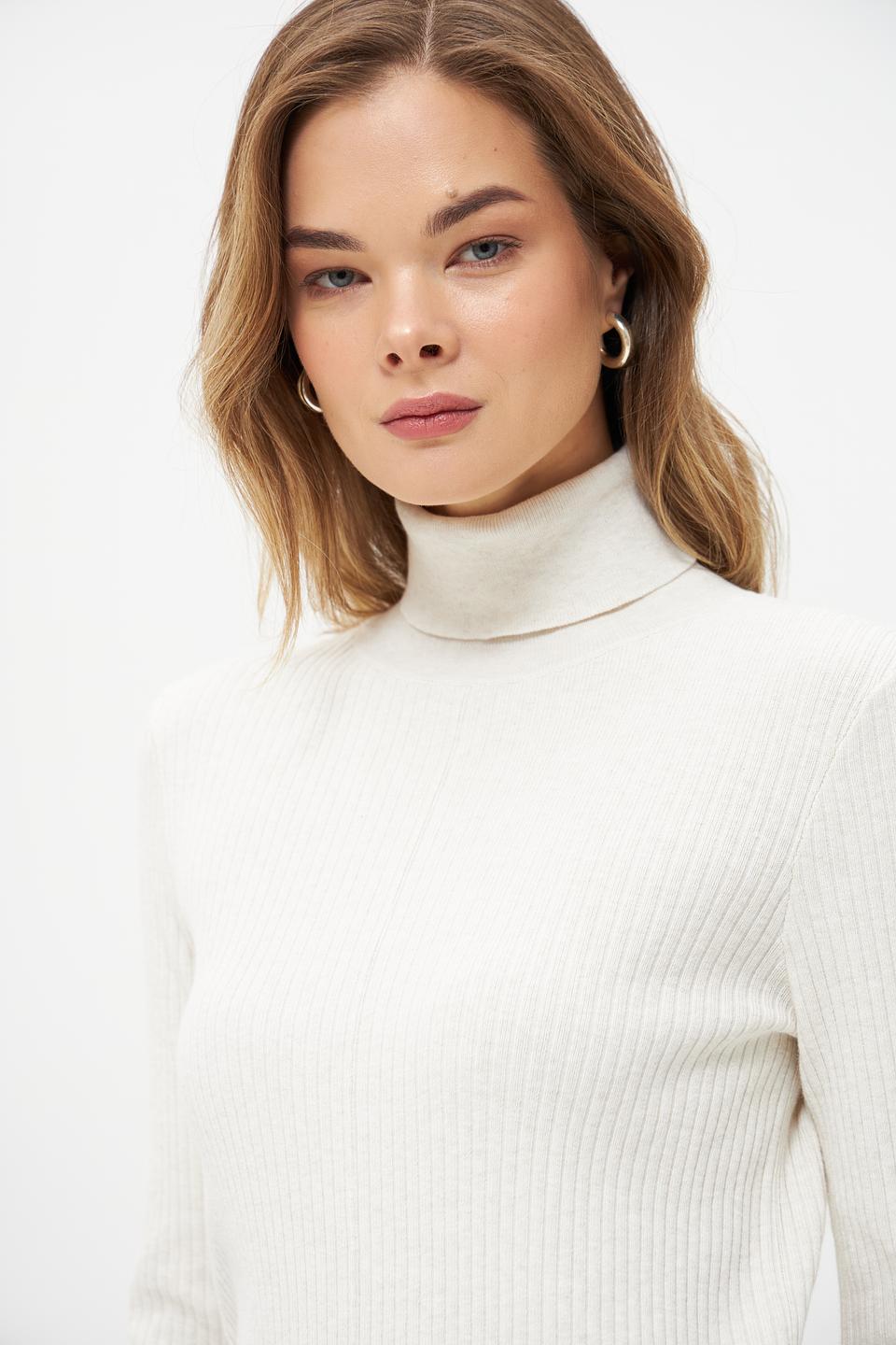 Водолазка Oui белая рифленая
