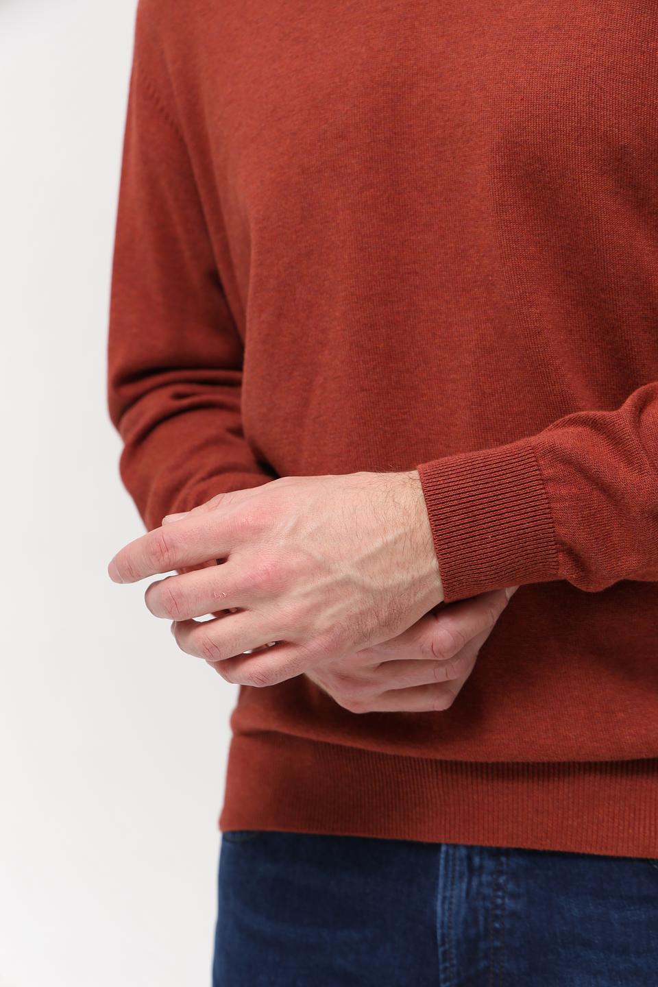 Джемпер Casa Moda V-образный рыжий