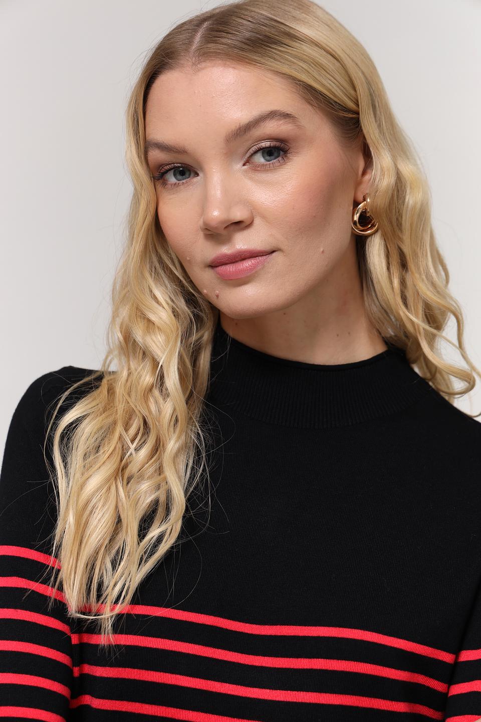 Пуловер Taifun в полоску