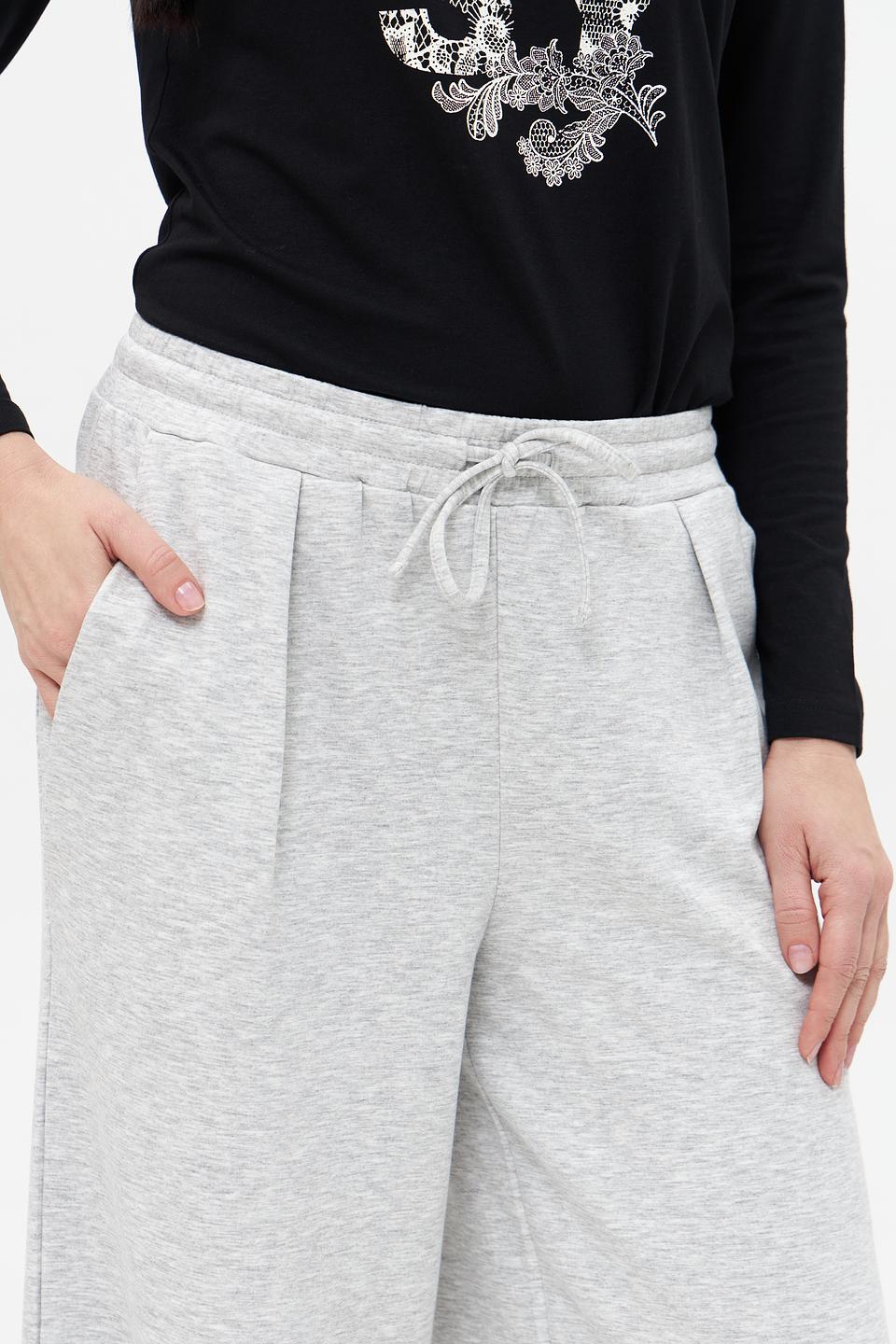 Брюки клёш Broadway серые