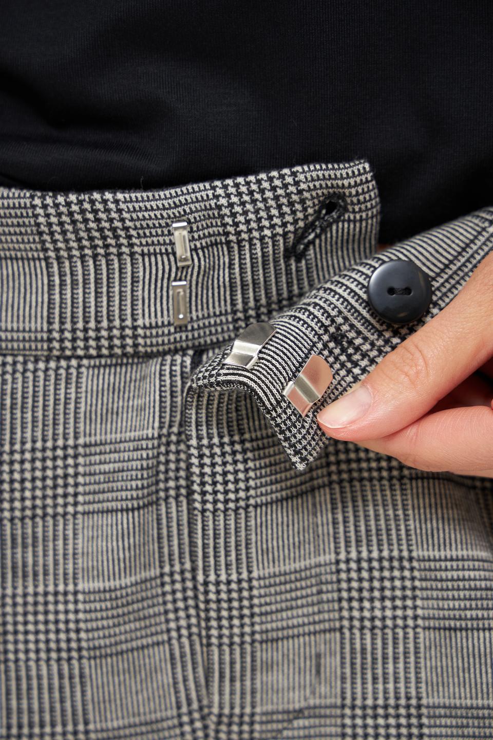 Брюки классические в клетку Oui