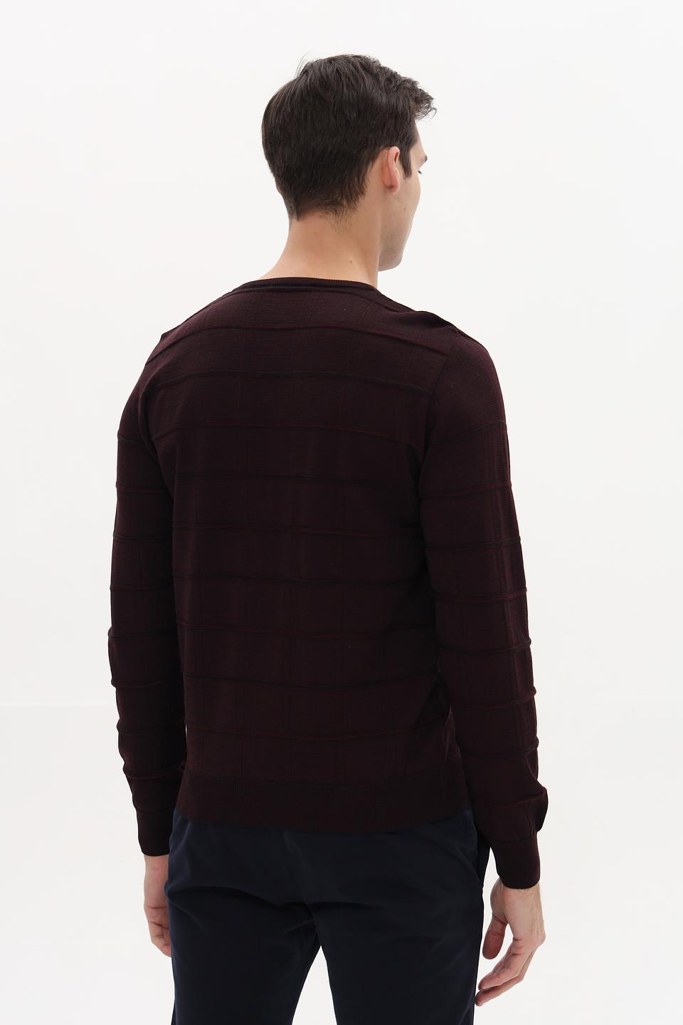 Джемпер Monte Carlo V-образный бордовый