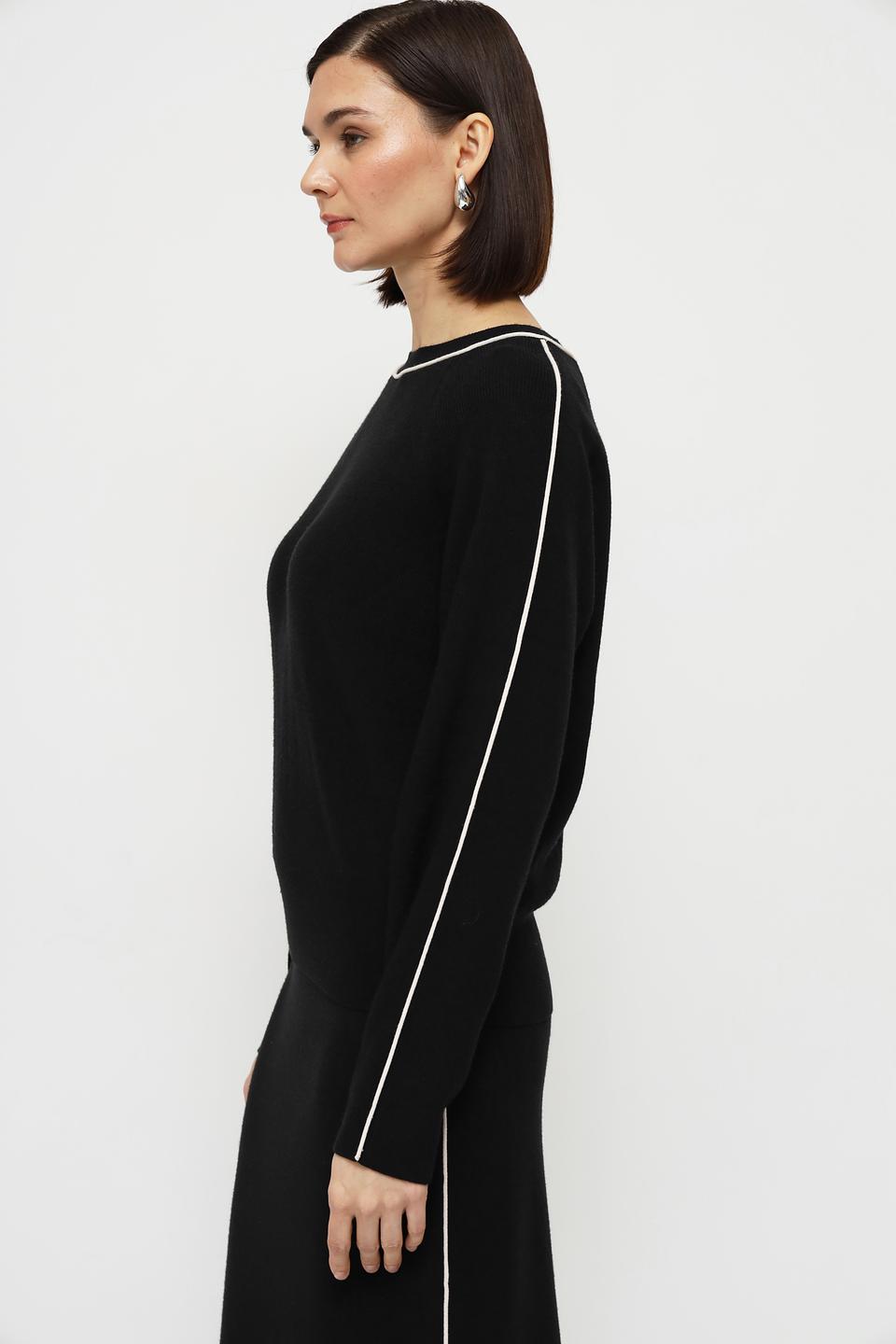 Пуловер Oui с белой отделкой