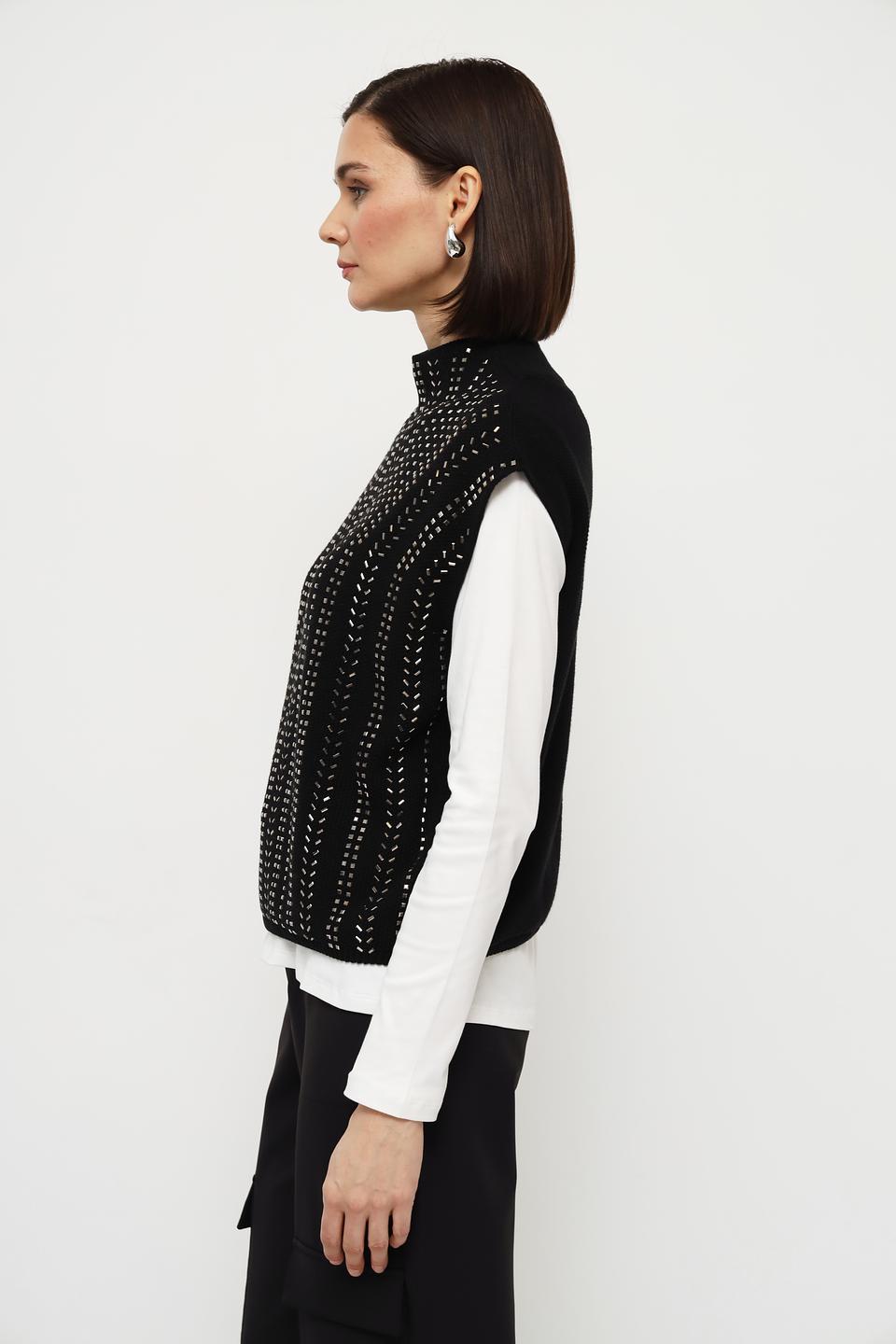Жилет Monari с декоративной вышивкой