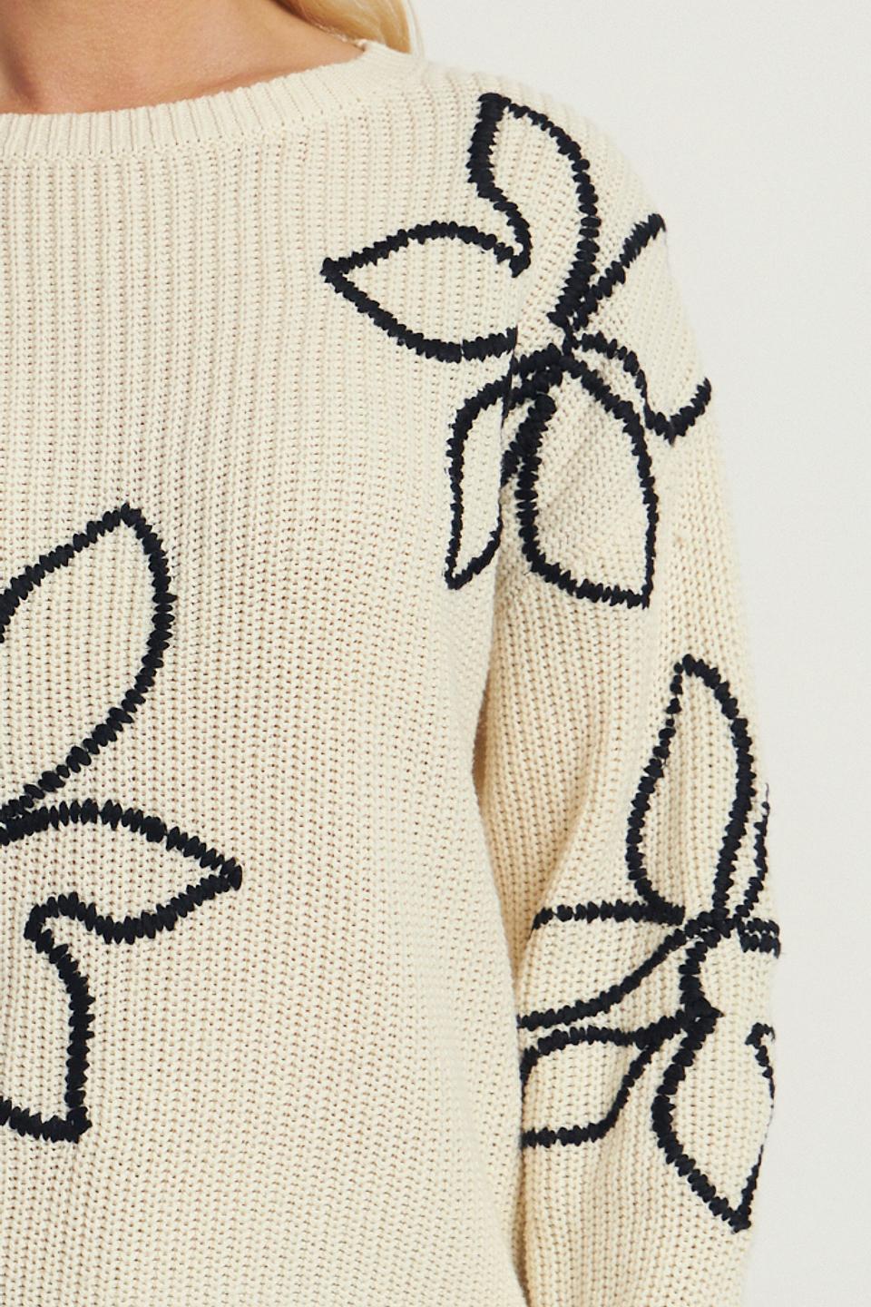 Пуловер Lecomte с цветами кремовый