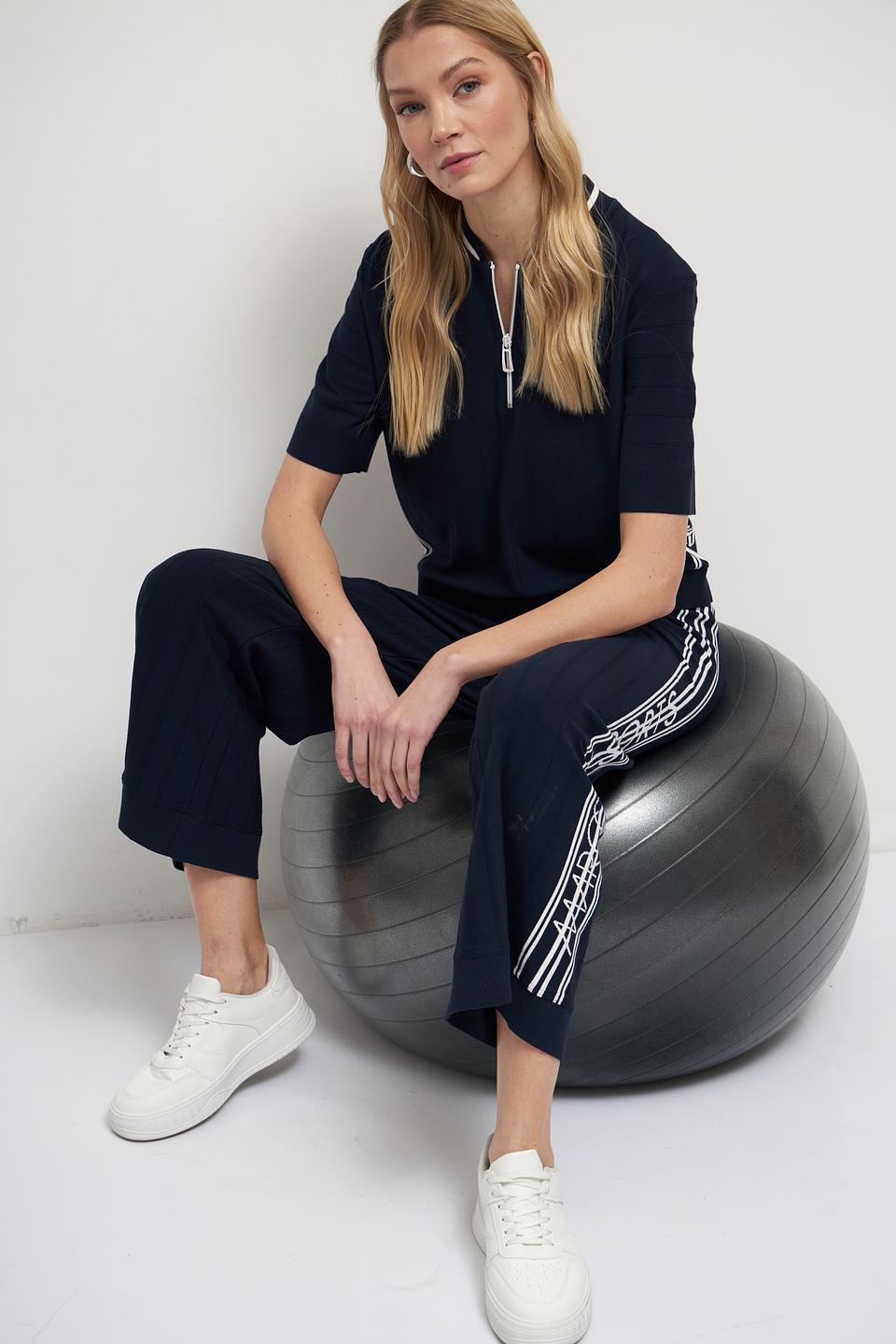 Пуловер Marc Cain темно-синий с молнией