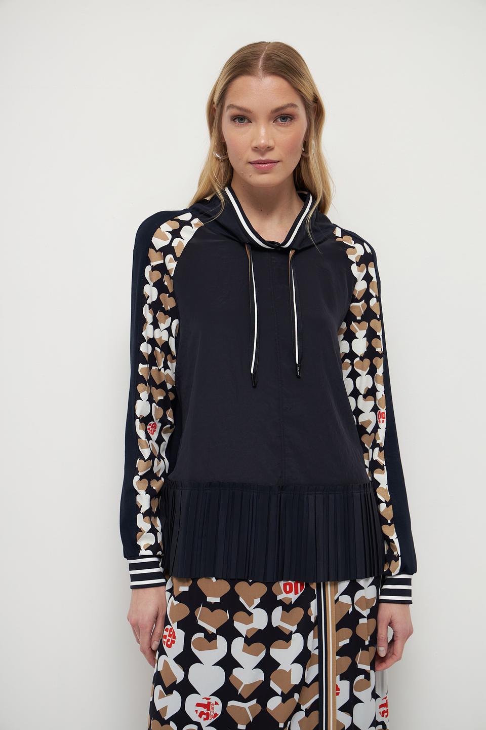 Блуза Marc Cain с капюшоном