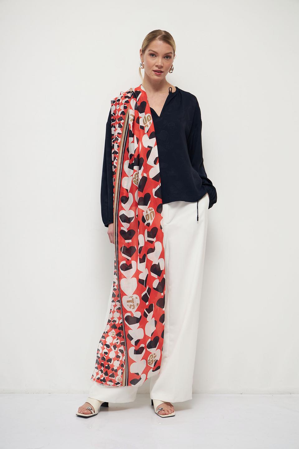 Шарф Marc Cain с принтом сердец